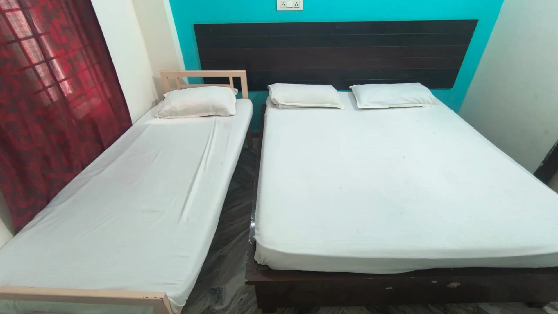 Kainaat Guest House