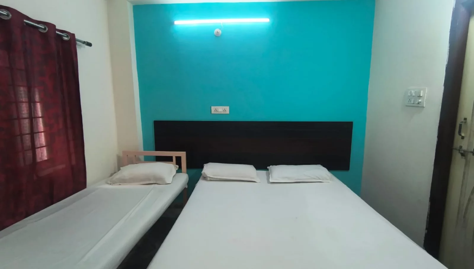 Kainaat Guest House Gallery Images